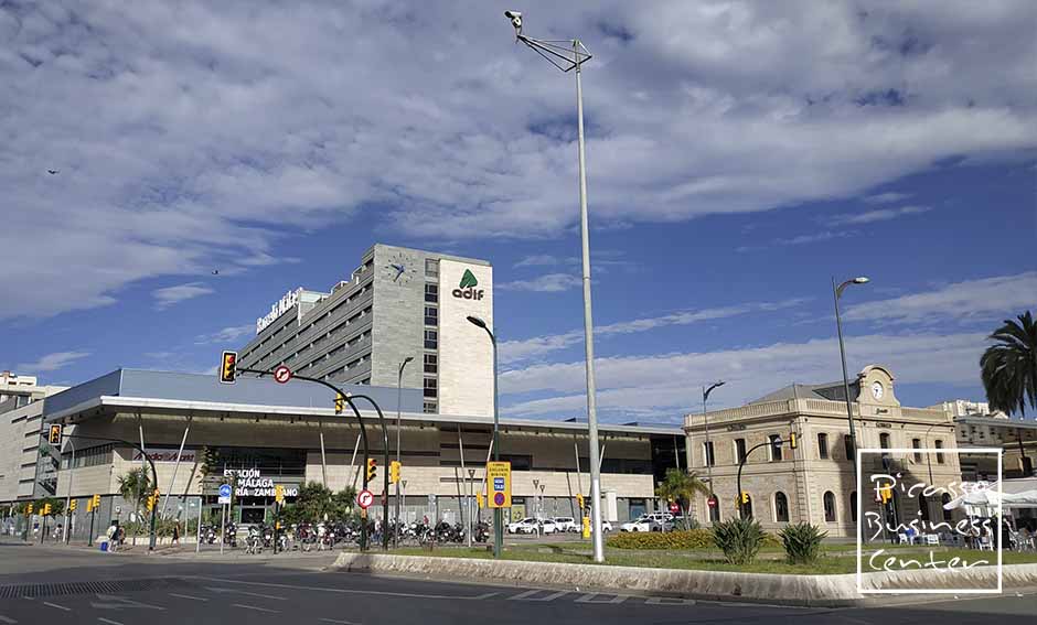 Hotel Barceló Málaga, Estació de trens AVE, Hotel Eurostars Málaga, Hotel Las Américas, Hostal La Hispanidad, Hostal Acapulco